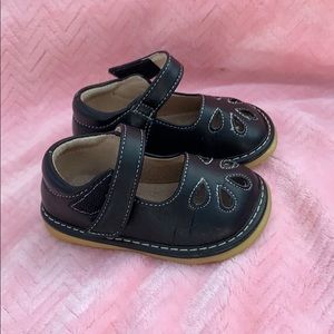 Squeaker toddler shoes